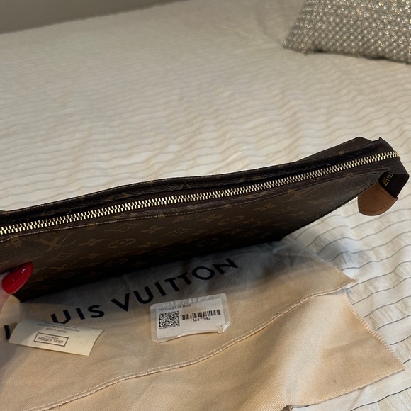 Louis Vuitton Monogram Toiletry Bag in Brown - Picture 8 of 16